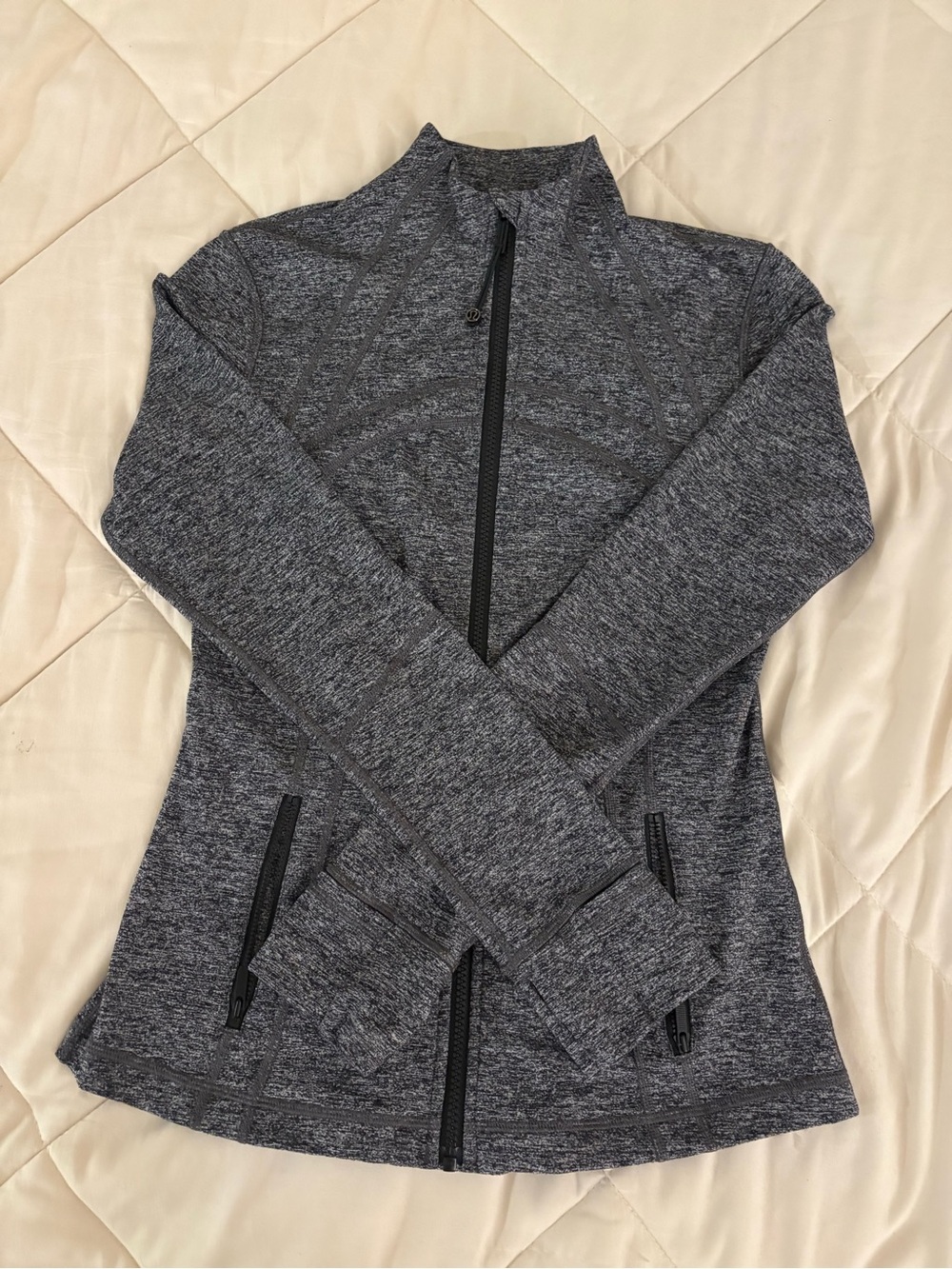 Lululemon Heather Grey Define Jacke